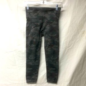 Spanx camo leggings Sz M